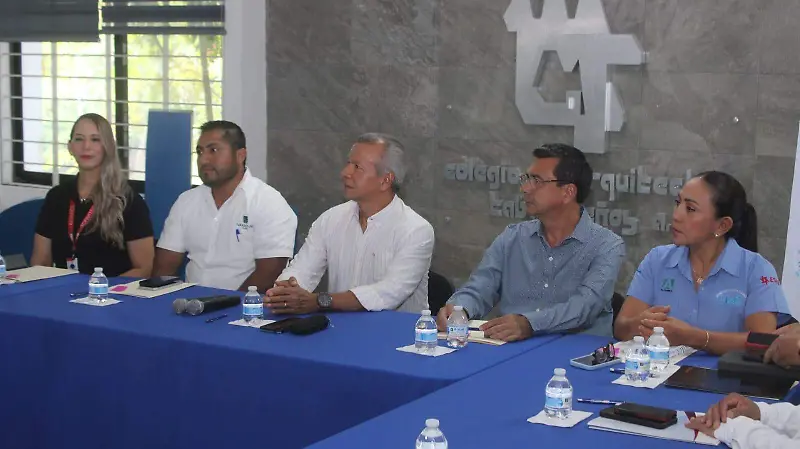 Arquitectos con la firma de convenio buscan seguir apoyando a empresas locales